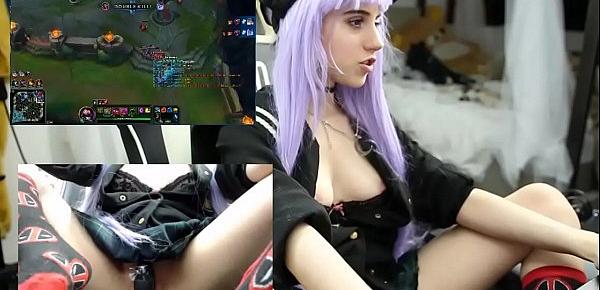  Teen Masturbating and Playing League of Legends URF Mode 12